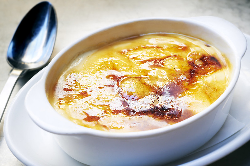 Crema catalana Spanish dessert